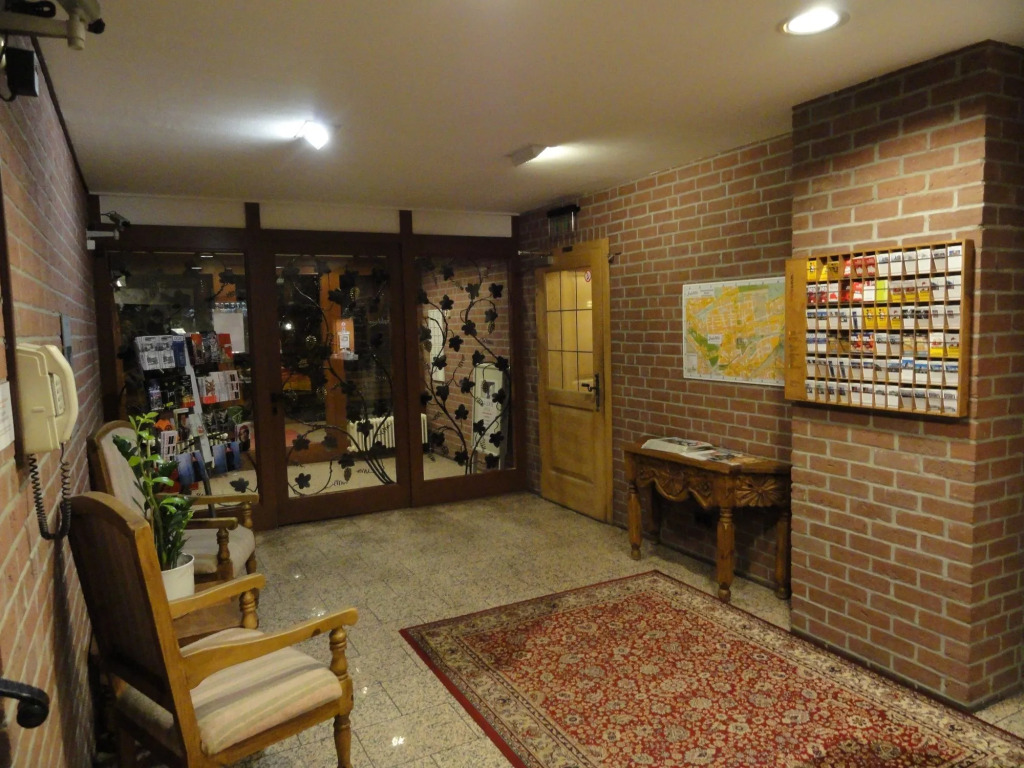 Solitaire Hotel