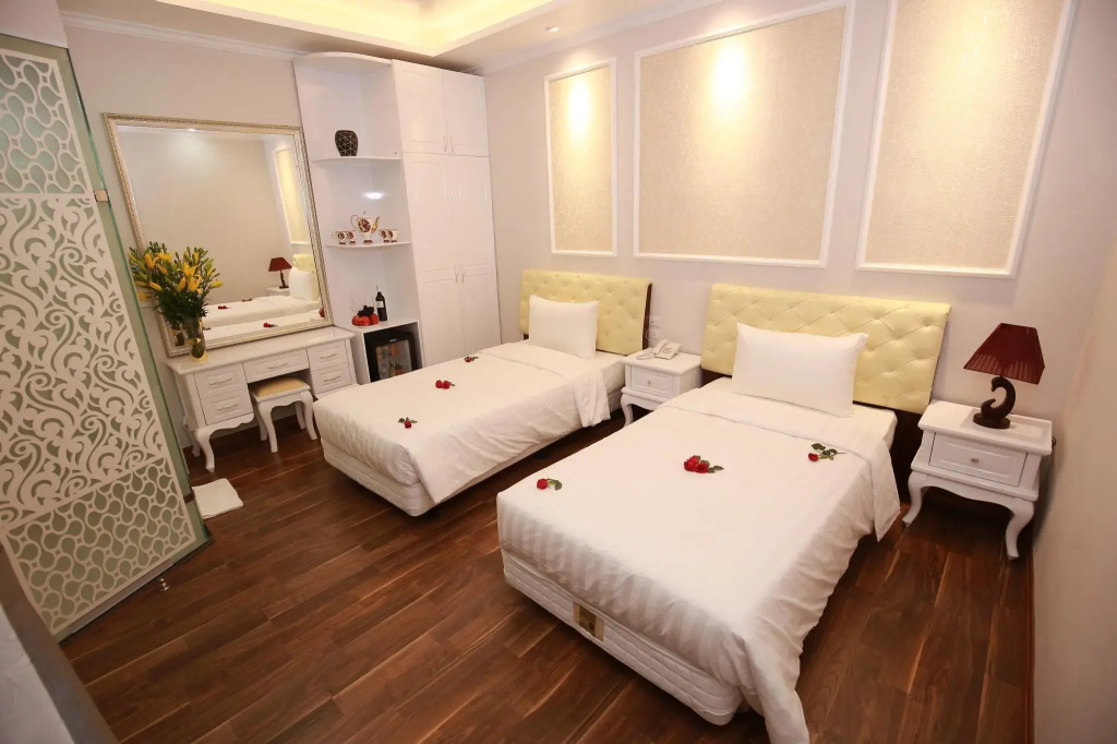 Little Hanoi Deluxe Hotel