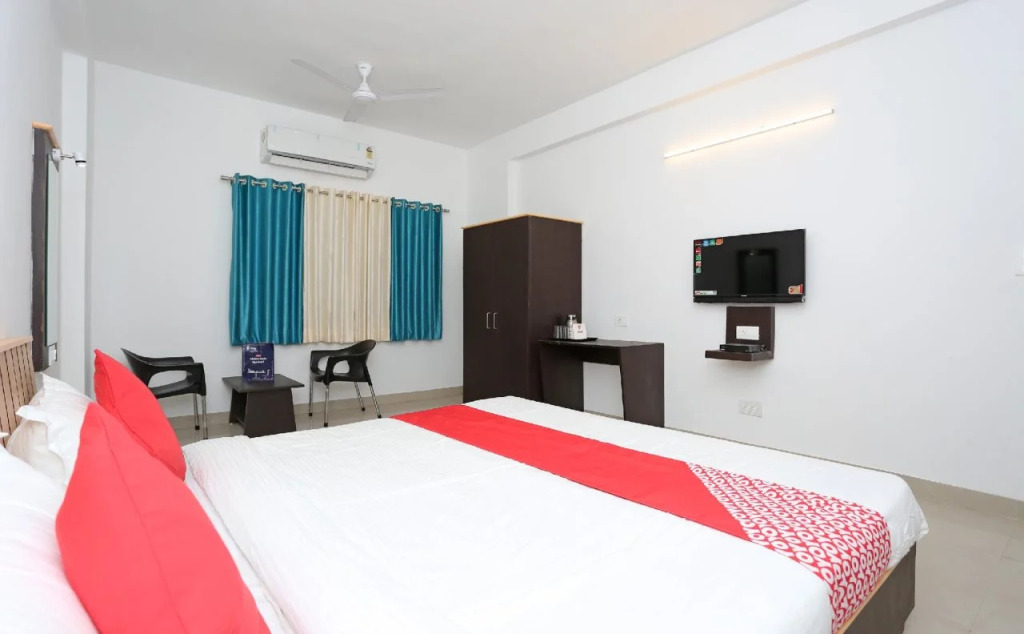 FabHotel Konark Green