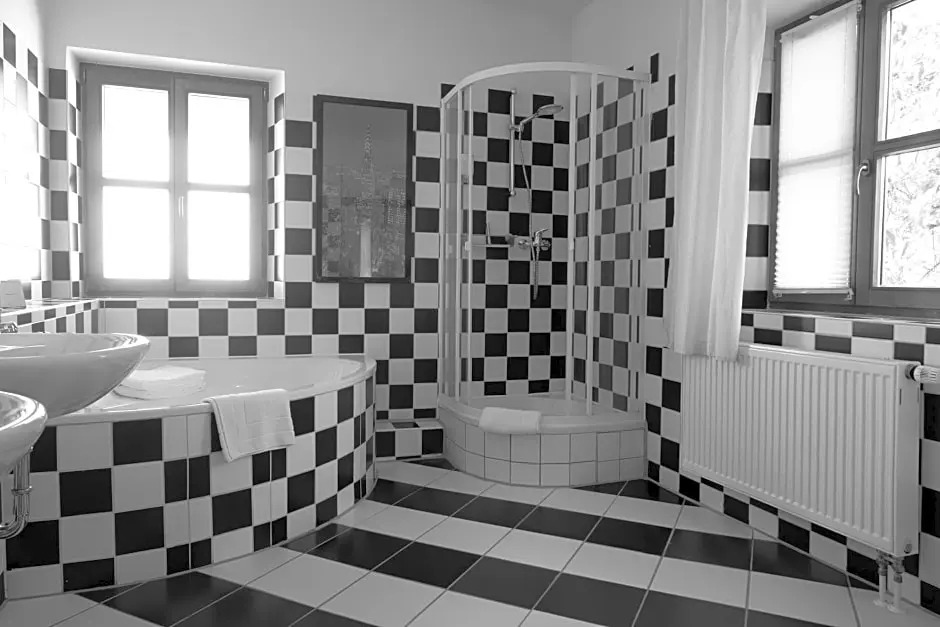 Hotel Schlossresidenz Heitzenhofen