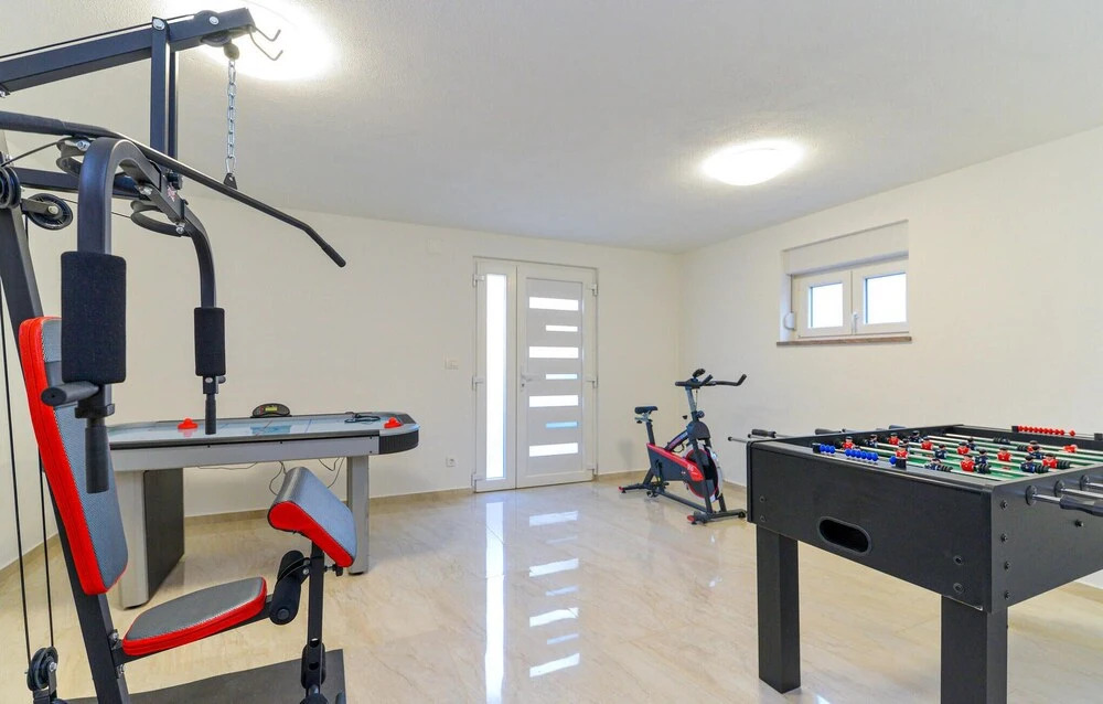 Gorgeous Home In Rovanjska