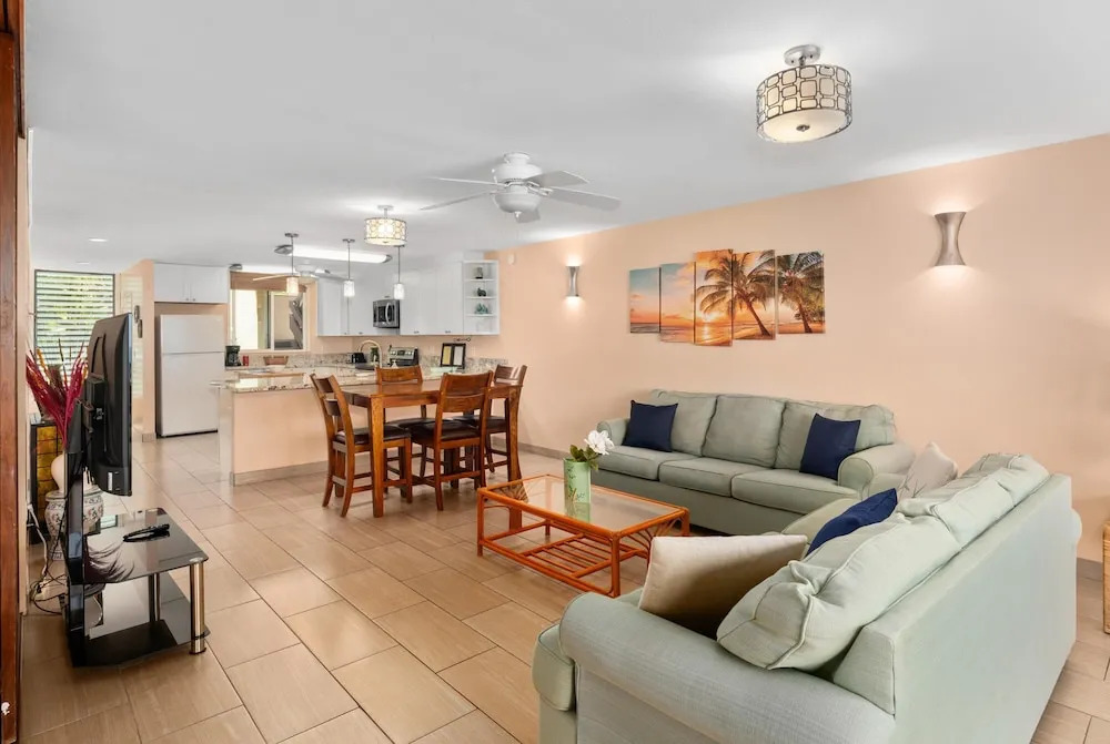 Big Island Keauhou Surf & Racquet 4-103 2 Bedroom Condo