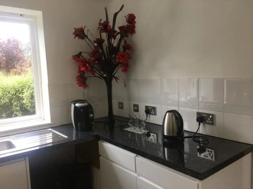 2 Bed Flat, Dedicated Workspace, Parking, 4KTV