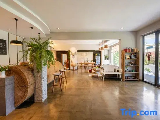 Taoran Meijie Boutique Holiday Hotel