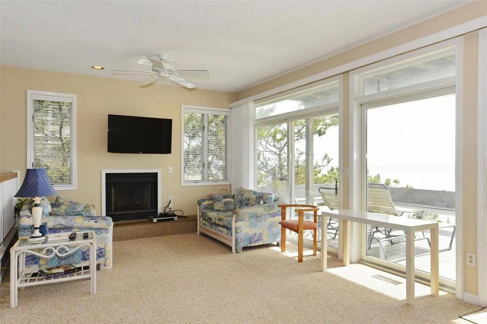 Sunrays North Tower Shores by Long & Foster