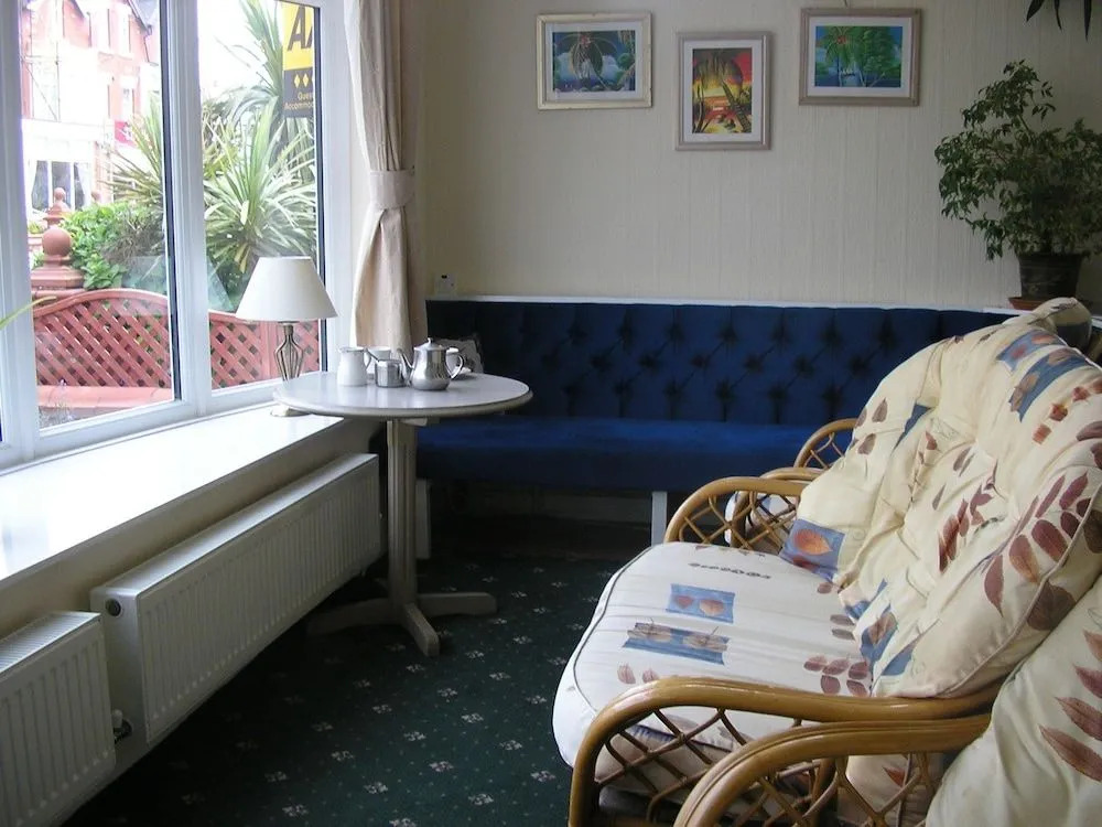 Hartshead Hotel