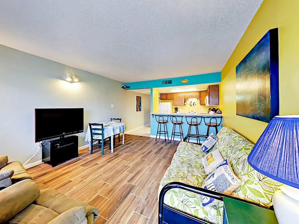Beachy 1BR 1BA Port Aransas Condo by RedAwning