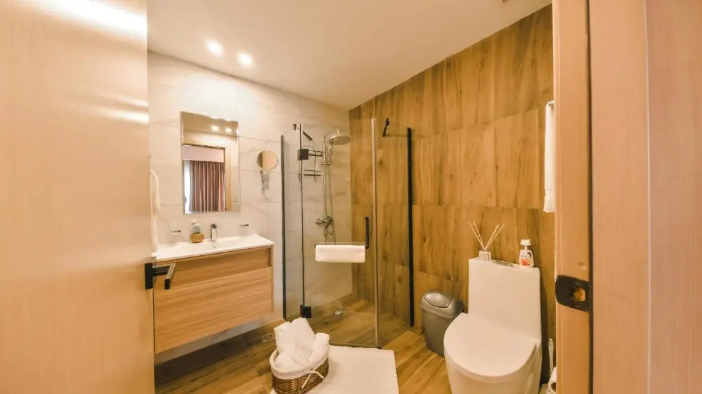 Fully Serviced Apartment at Regatta Living II - 6C