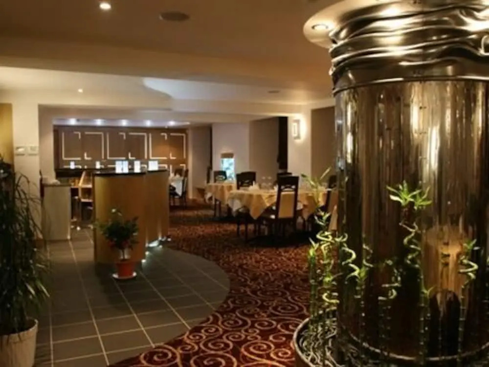 Chi Restaurant - Restaurant with rooms