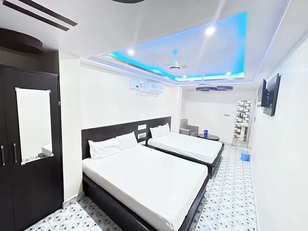 SS Hotel