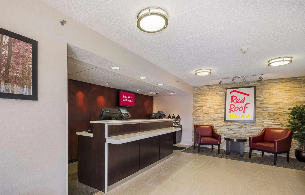 Red Roof Inn PLUS + Boston - Framingham