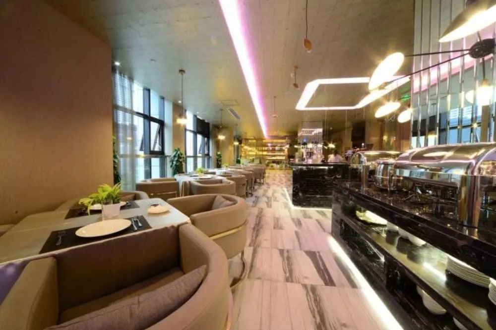 Rezen Minwoo Hotel (Twin Towers Global Center)