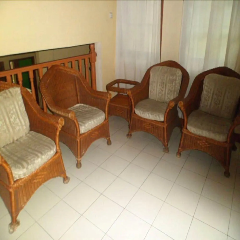 Villa Kota Bunga Allamanda