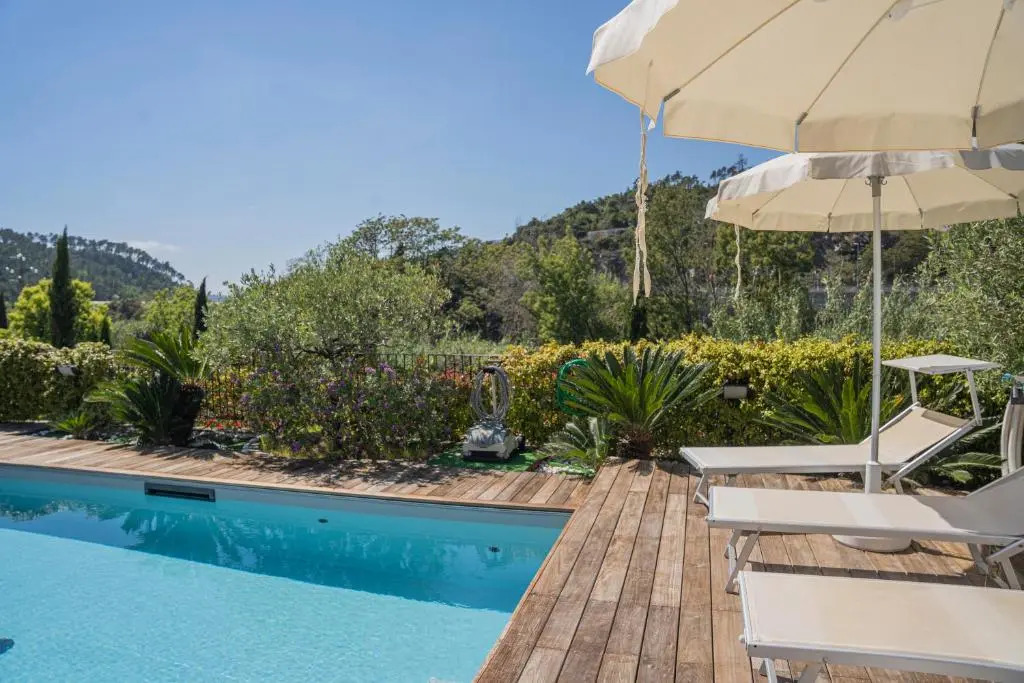 MIMOSA - Villa Luisa: Pace, Relax a 2 passi dal mare