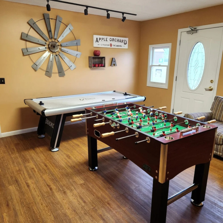 1 Ranked Condo w Pool Gym Gamer Room