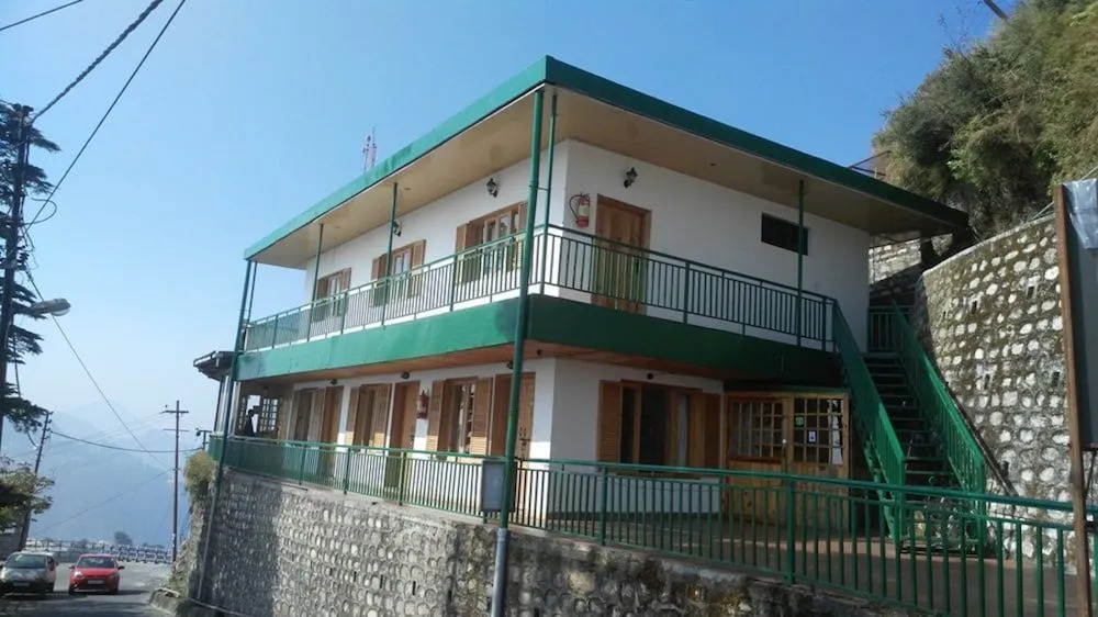 The Cliffe Cafe & Cottages