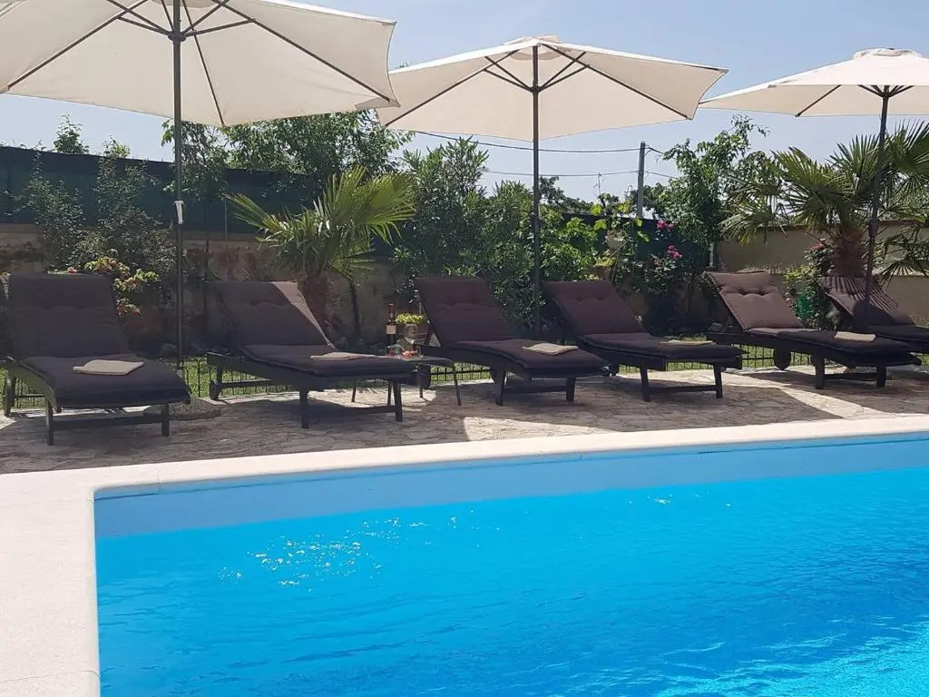 Family villa Oaza in Pula