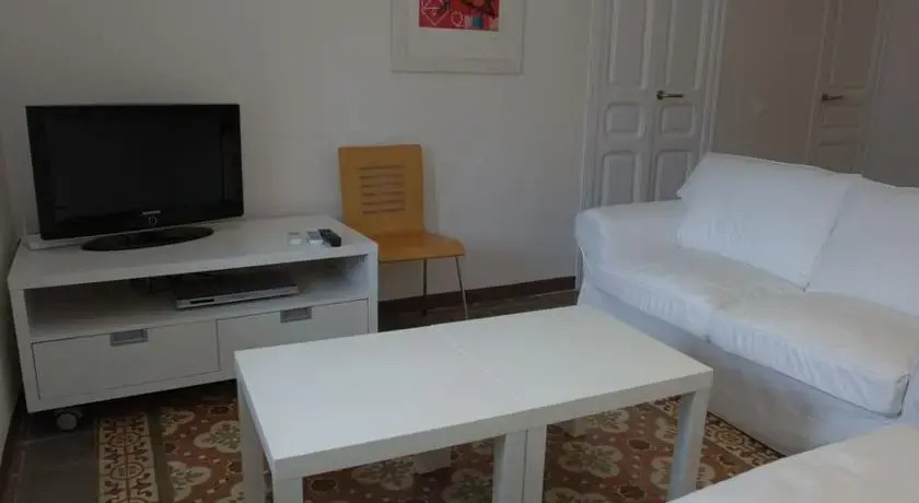 BarcelonaForRent Vila Deluxe Apartments