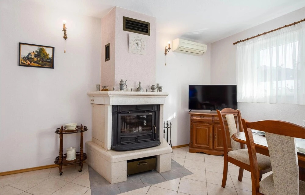 Stunning Home in Makarska With Outdoor Swimming Pool, Wifi and 3 Bedrooms