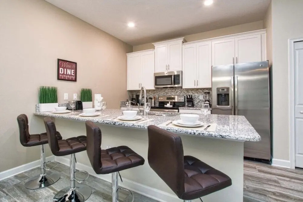 Storey Lake-5 Bedroom Townhome w/Spashpool-1622ST