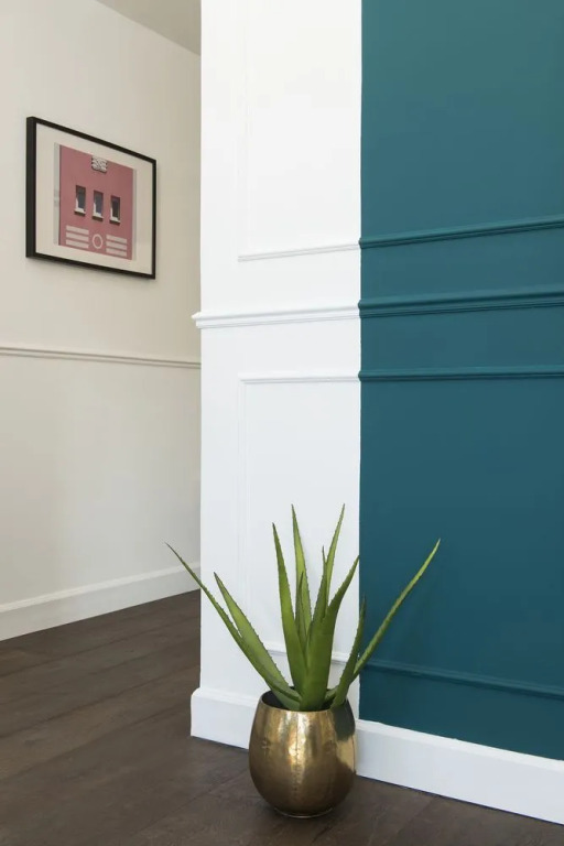 Bauhaus Boutique by TLV2RENT