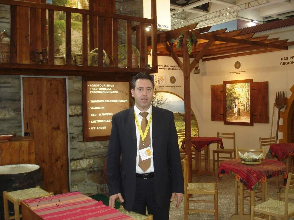 Niovi House