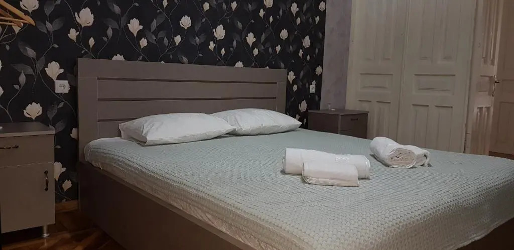 ORJONI-HOTEL