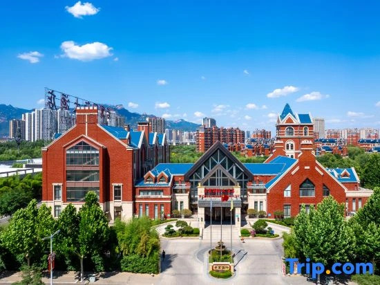 Ruoyu International Hotel (Tai'an High-speed Railway Station)