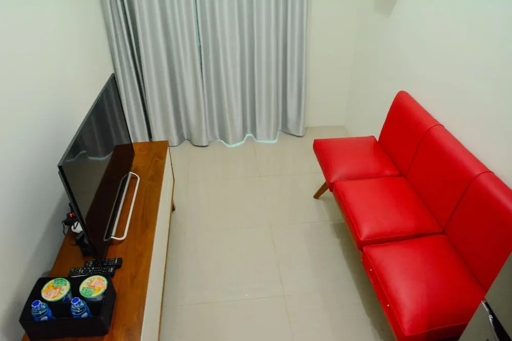 Woodland Park Residence Kalibata View Swimming Pool