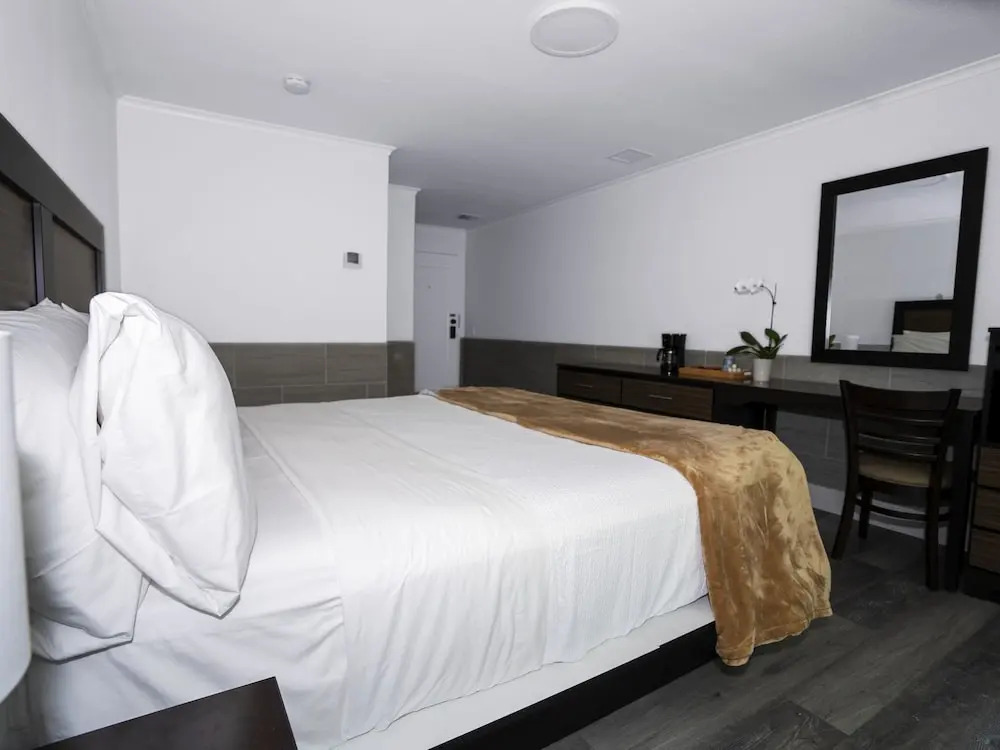Hamptons Vacation Inn