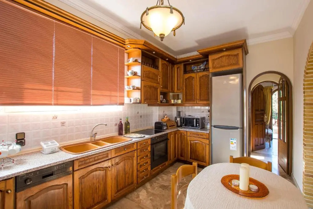 Paradise Bar Apartments