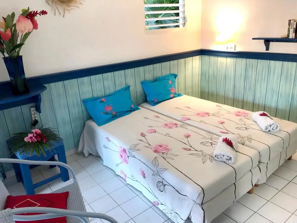 Apartment With one Bedroom in Le Moule, With Wonderful sea View, Terrace and Wifi