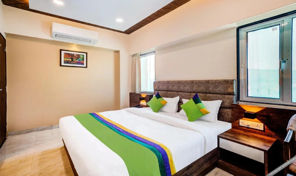 Opulence Inn - 500 Meters From Railway Station