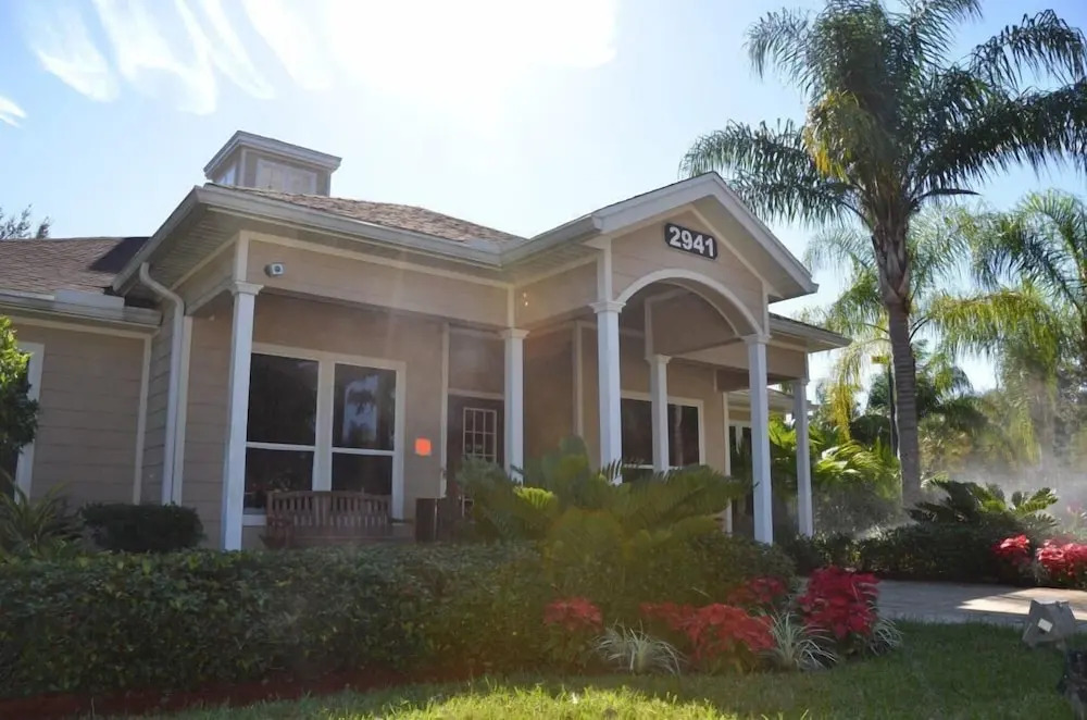 Nov Special at Lucaya - 4 bed 3bath Id:57055