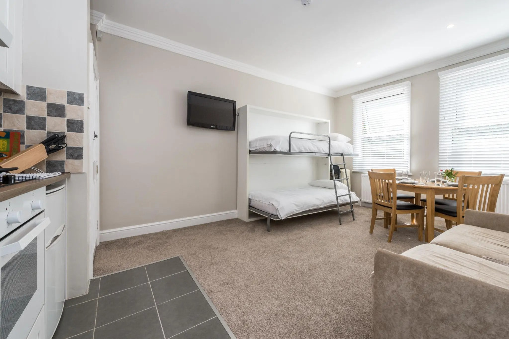 Stylish Apartment,12 Minutes from Oxford Street,Central London,AC,WIFI!