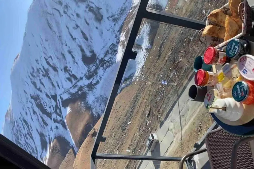 Duplex vip full mountain view near gondola