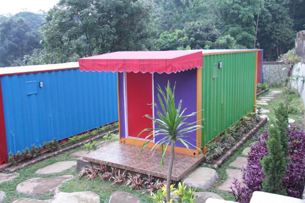 Hotel Container Inn Puncak Mitra RedDoorz