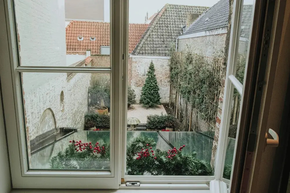 The Burgundy - Boutique B&B
