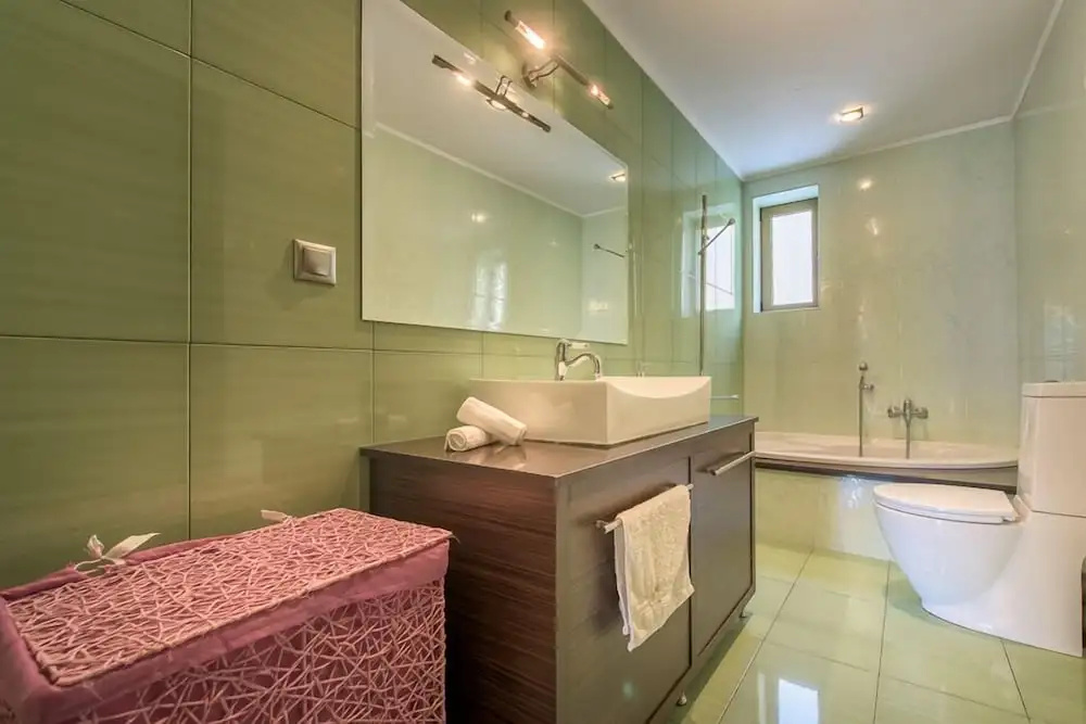 Limneon Villas