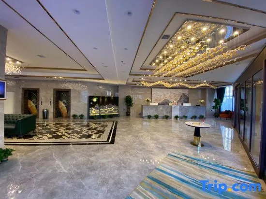 Suihua Chengyue Gloria Business Hotel