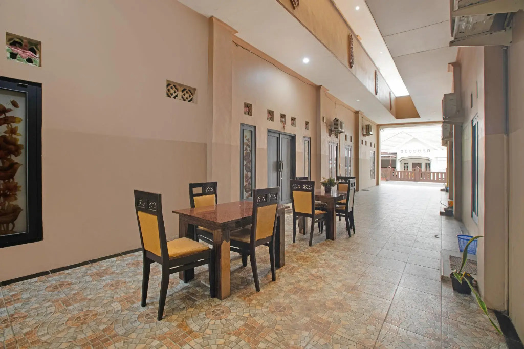 Hotel O near Universitas Palangka Raya