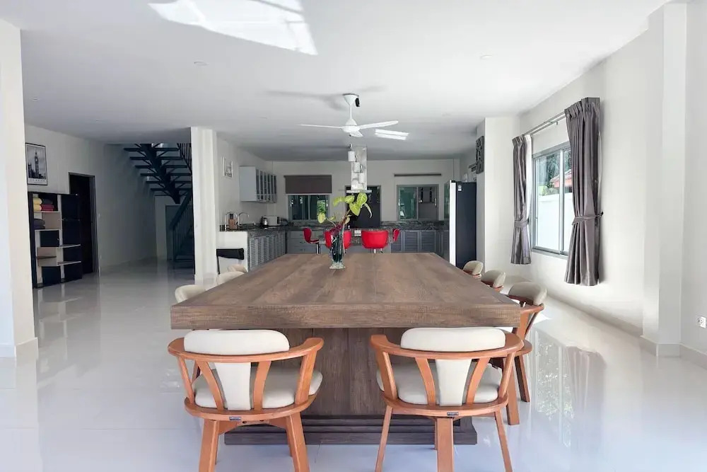 Grand Villa Ishu 4BR Private Pool