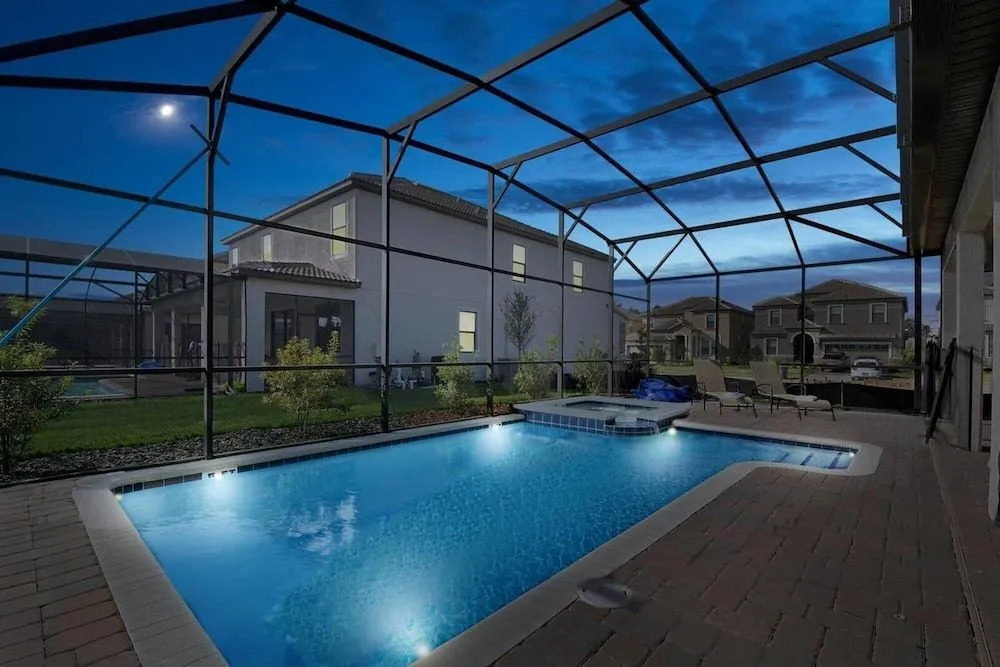 Modern House In Champions Gate With Private Pool