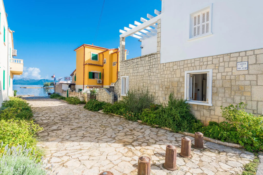 Xarus 1 - Apartment In Marina Manresa. Free Wifi