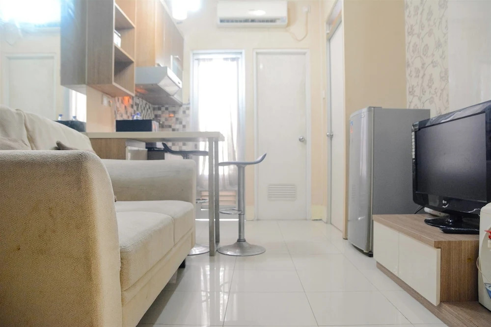 2BR Grand Emerald Apartment
