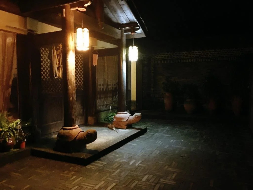 Longfeng Inn