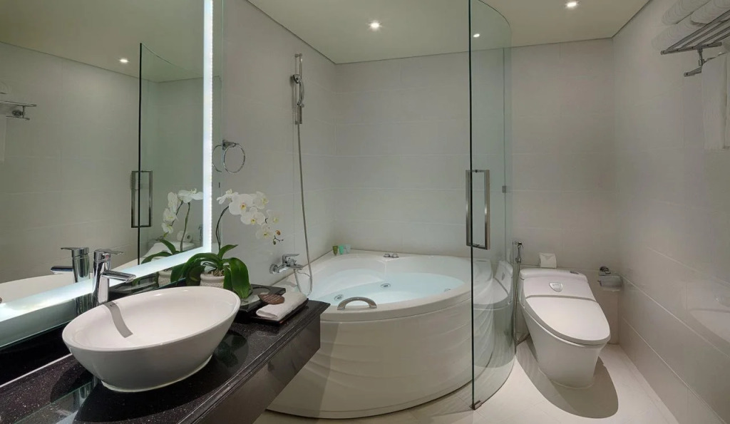 Grand Silverland Hotel & Spa