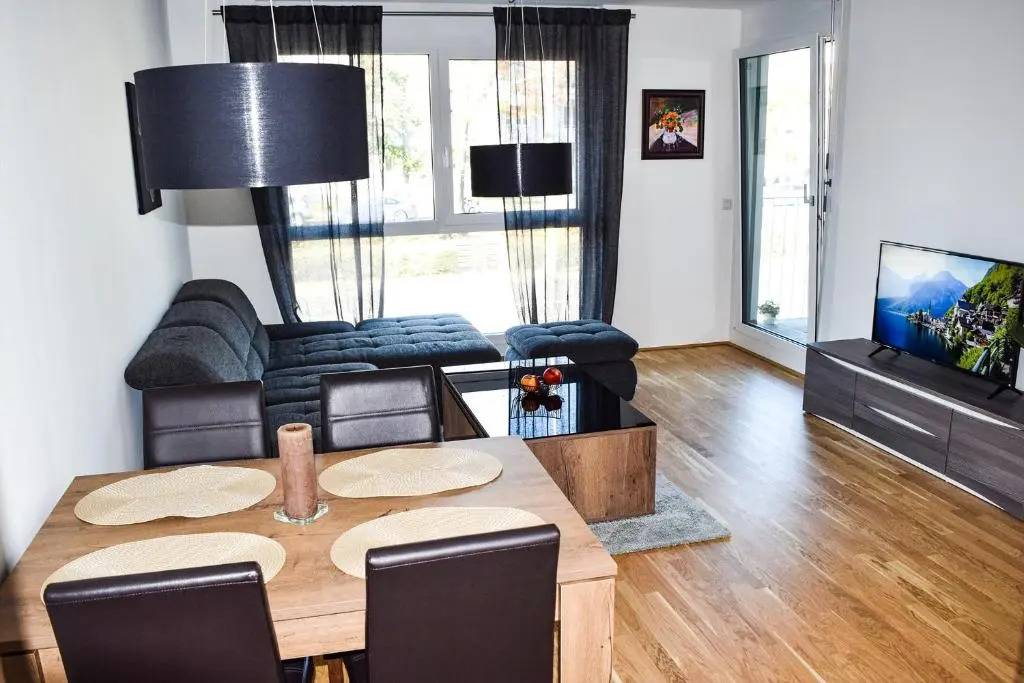 Brand New Apartment, Top Location-Near VIC/Danube