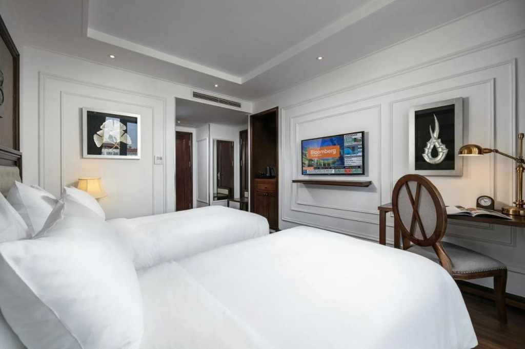 The Q Hotel