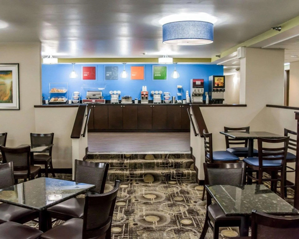 Comfort Inn & Suites St Pete - Clearwater International Airport